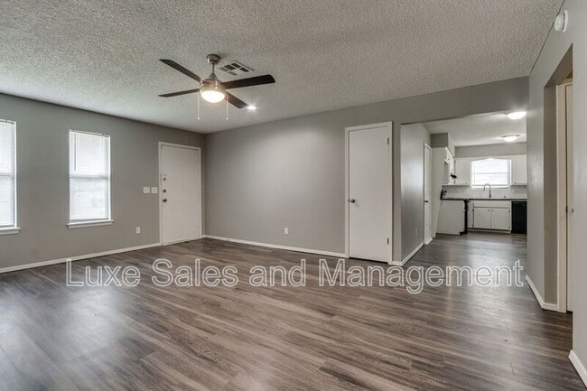 Photo - 3916 SE 46th St