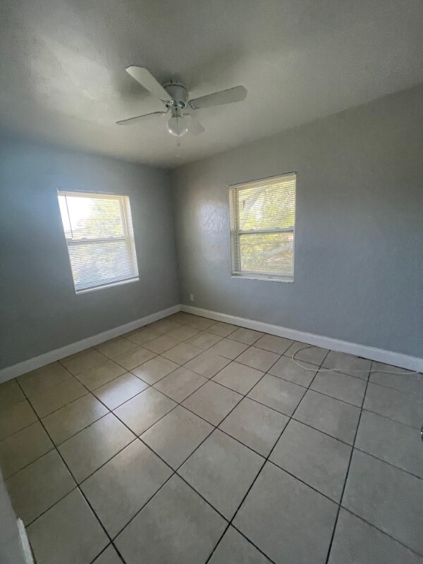 Photo - 767-767 22nd Ave S Unidad 765 Half Upper