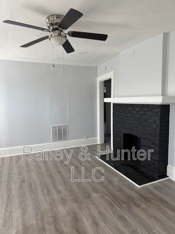 Photo - 1587 Olympian Cir SW Unit B