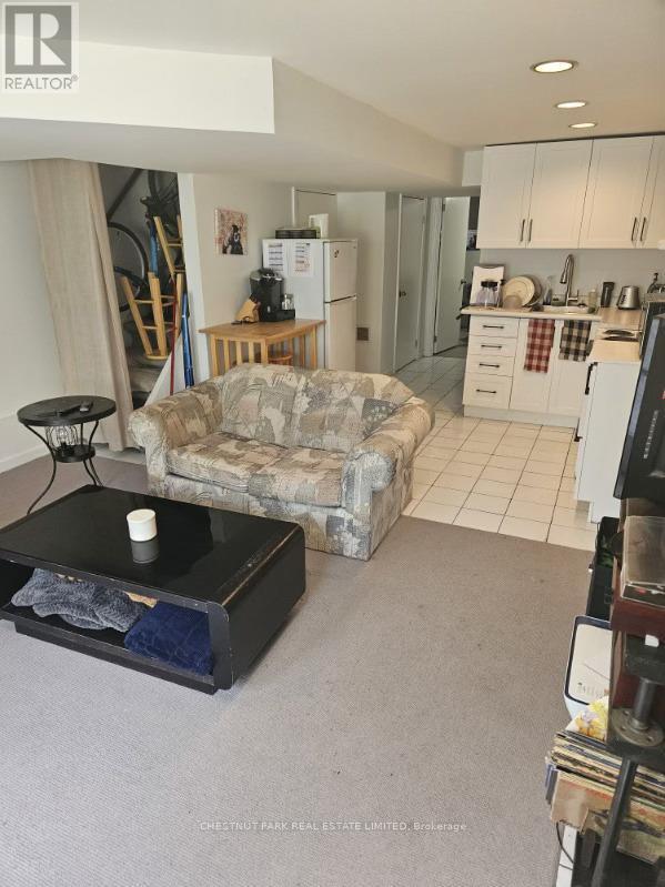 Photo - 10 Wroxeter Ave