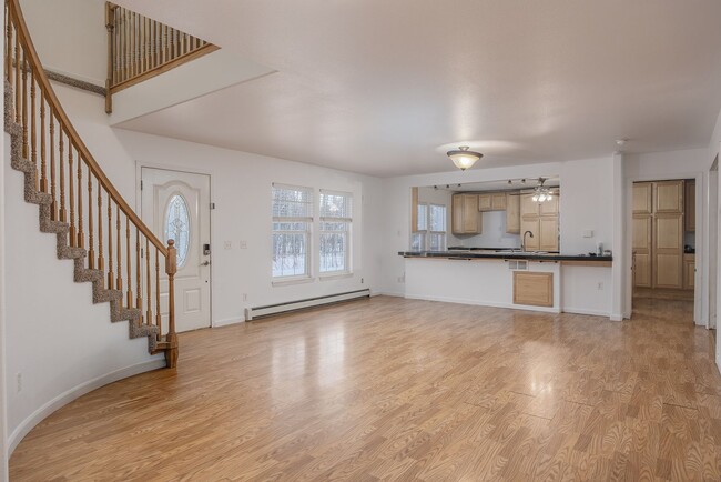 Photo - Spacious 5 Bedroom Home on 6 Acres – North Pole, Alaska