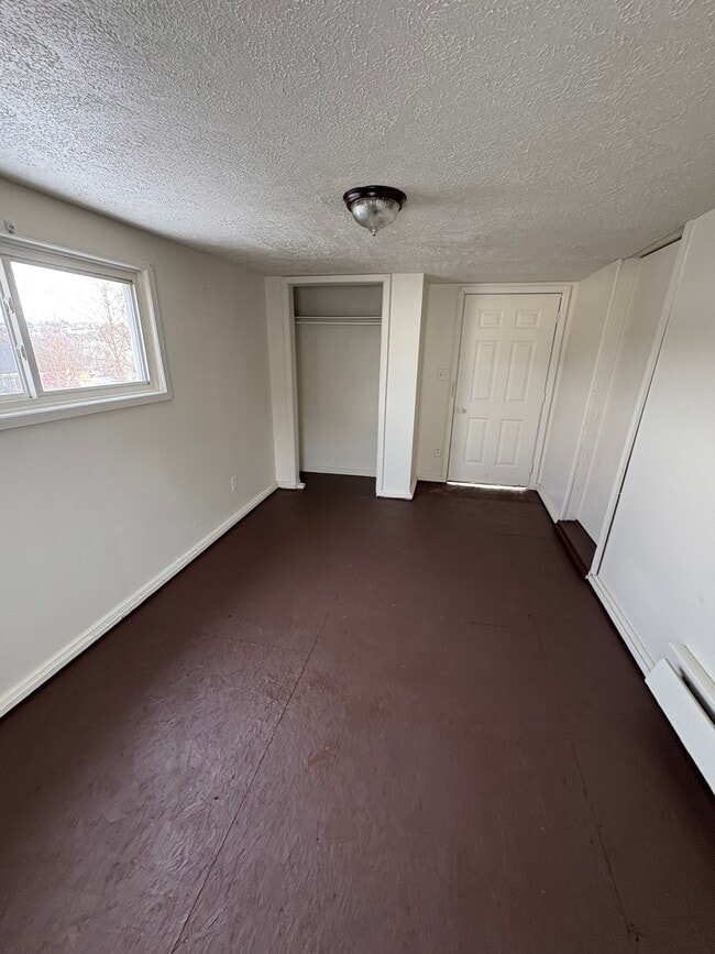 Photo - 31 Nutt Ave Unit B