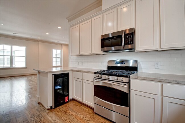 Photo - 4031 Bellefontaine St Unit 127