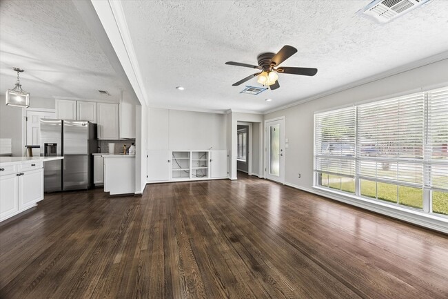 Photo - 4509 Libbey Dr