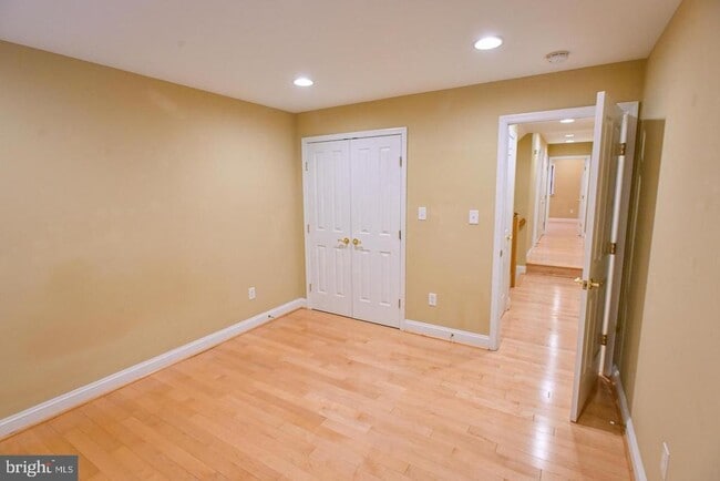 Photo - 21 S Chapel St