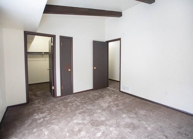 Photo - Center Grove Apartments