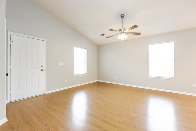 Photo - 313 Hampton Ridge Dr