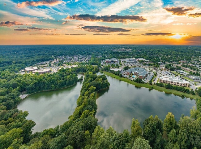 Photo - Lakeview at Germantown