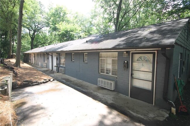 Photo - 758 St Charles Ave NE Unidad 4