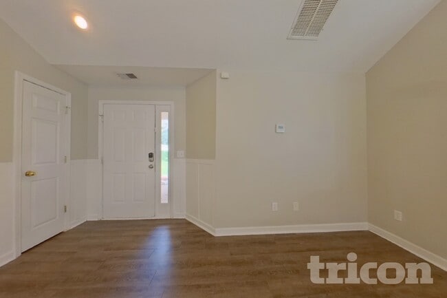 312 Reisling Dr