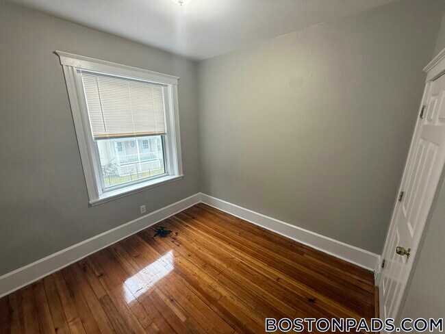 Photo - 62 Fayston St Unit 2