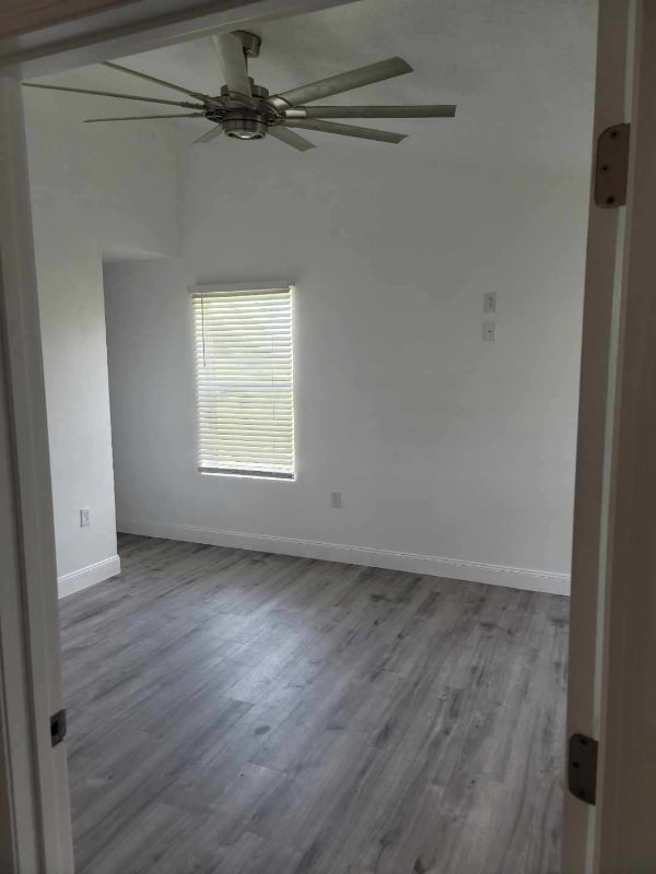 Photo - 1902 Holloman Rd