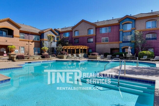 Building Photo - 2001 Club Center Dr Unit #1124