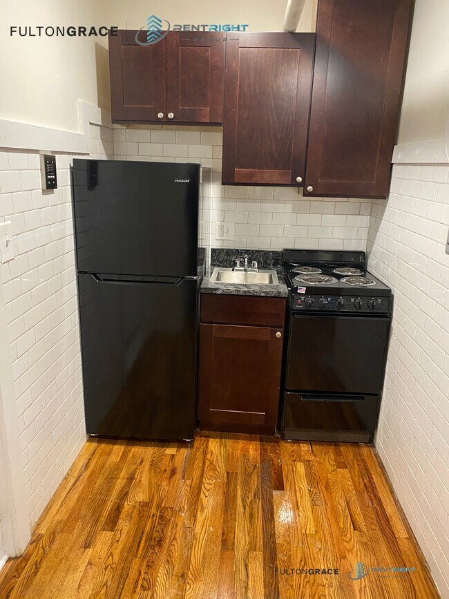 Photo - 845 W Agatite Ave Unidad 845-3G