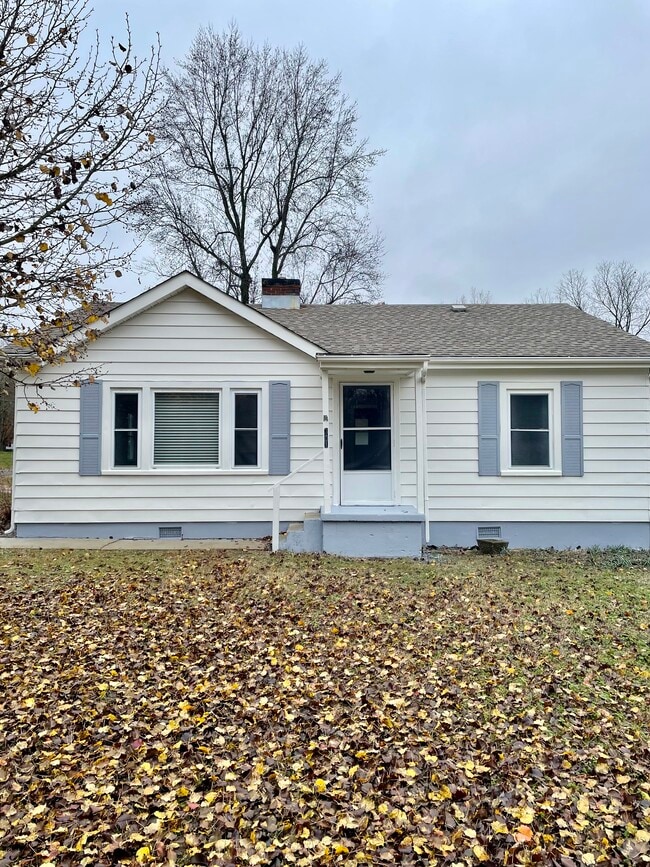 Building Photo - 301 N Kirkman St Rental