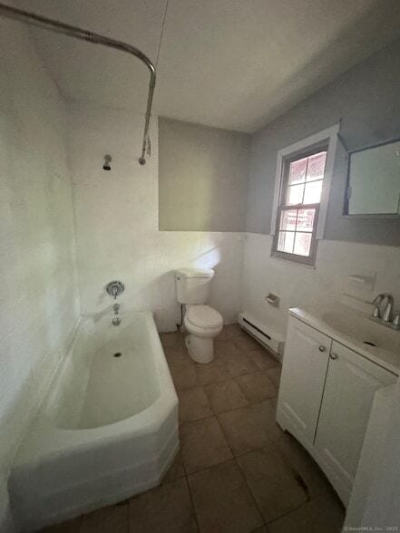 Photo - 240 Oak St Unit 7