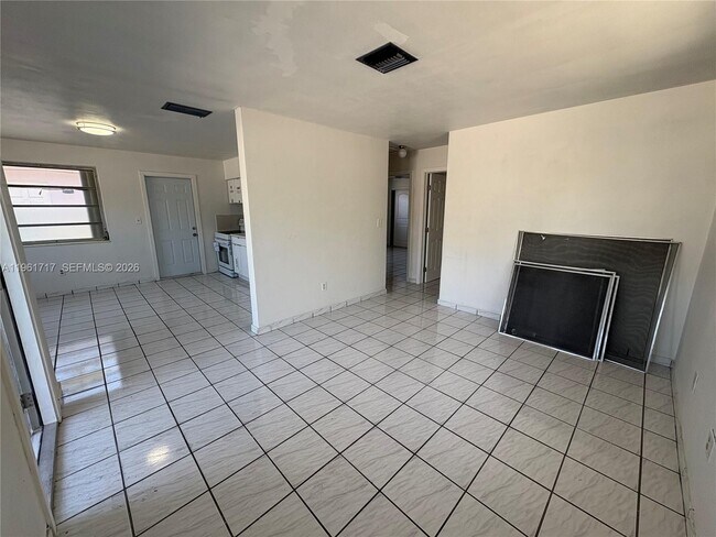 Photo - 2752 SW 25th Ter Unit A