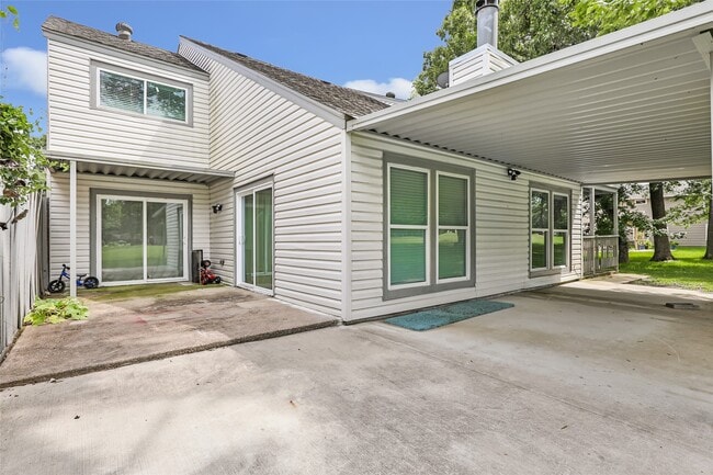 Photo - 1746 Cloister Dr