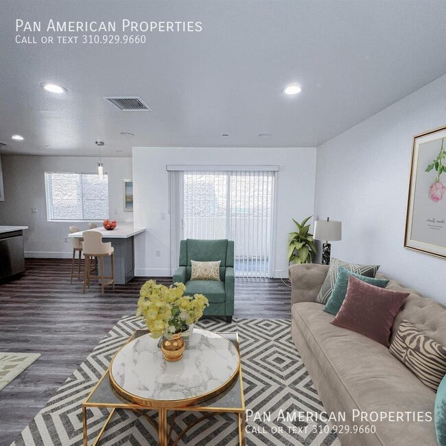 Photo - 1033 S Montebello Blvd Unidad F