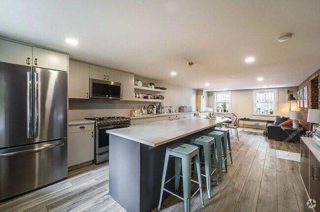 Building Photo - 266 3rd St Unit G Rental
