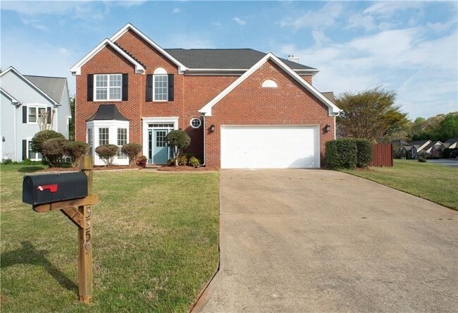 Building Photo - 3359 Shallowford Green Dr