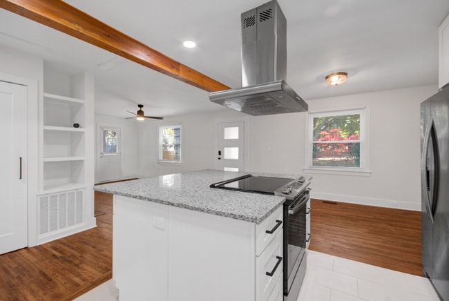 Photo - 2630 Elon St