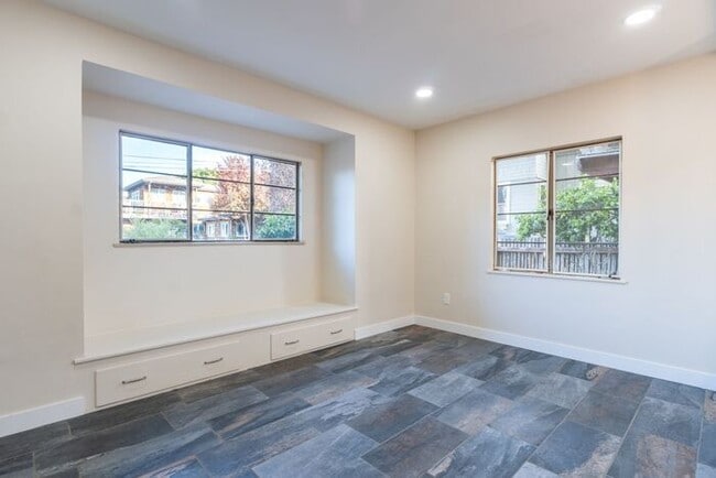 Thoughtfully Updated 2 bedroom Home in Pacific Grove