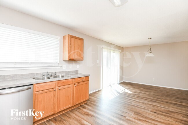 Photo - 920 Dove Meadows Dr