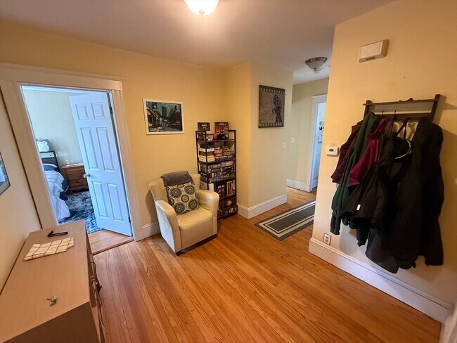 Photo - 28 Claymoss Rd Unit 3