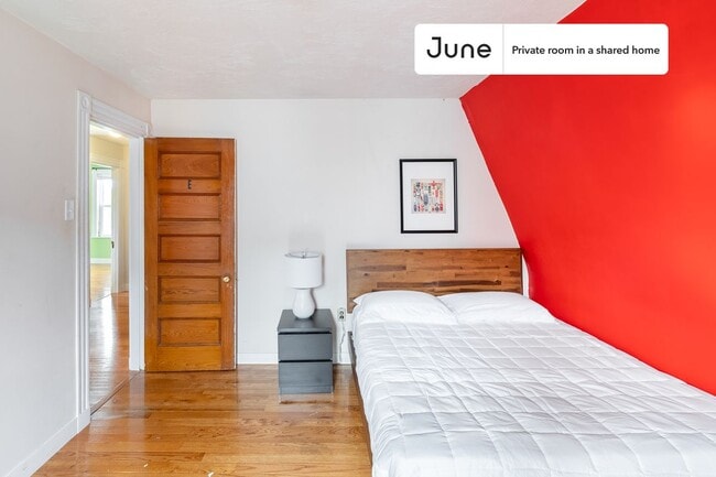 Photo - Room in Shared 6 bed/1.5 bath home Unidad E