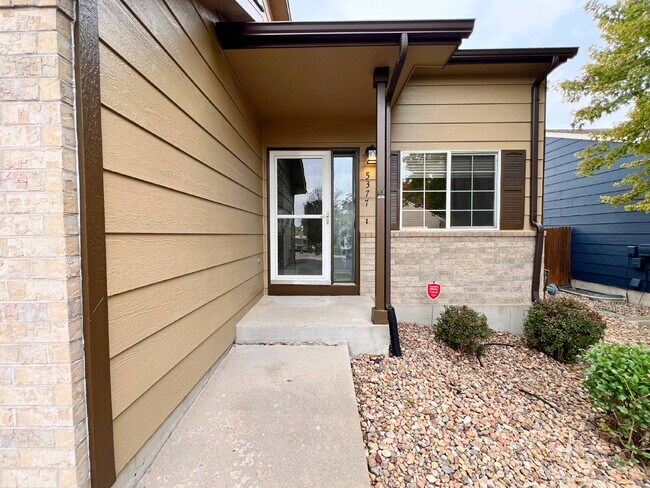 Available 09/01/26; Saddle Rock Ridge! Soaring Ceilings, Generous Square Footage, Fenced Backyard...