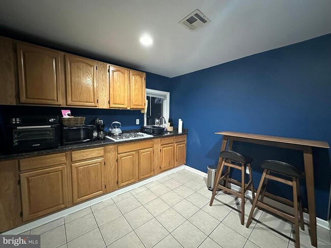 Photo - 16 Linden Ln Unit 2A