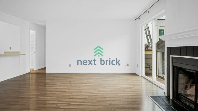 Photo - Exceptional 2Bed/2 Bath Uptown/Queen Anne condominium.