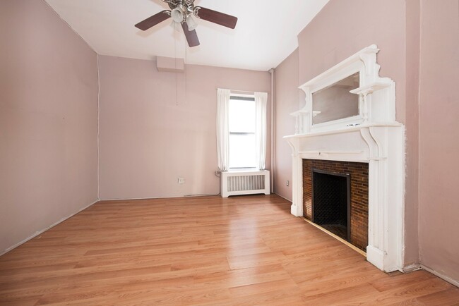 Photo - 607 W 138th St Unidad 3