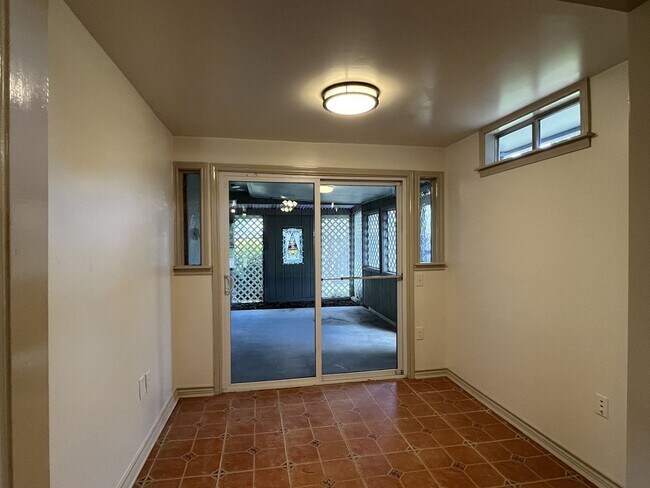 Photo - 3 Bedroom 2 Bath Southside!!