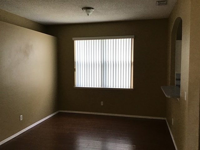 Photo - 922 Lake Biscayne Way