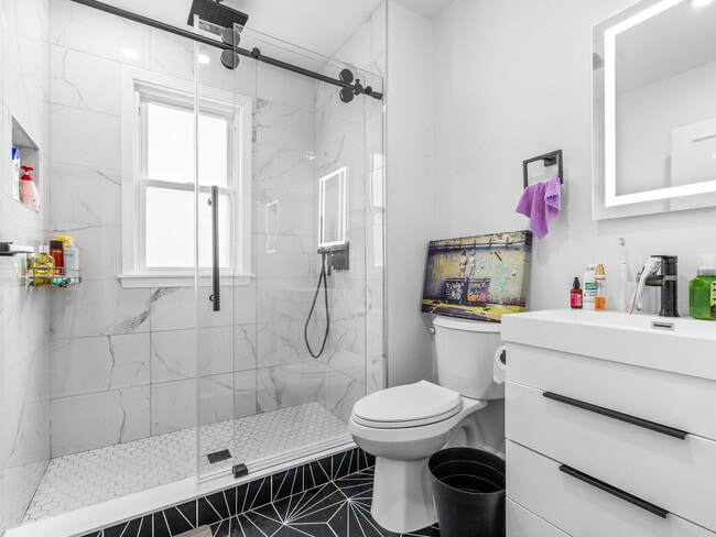 7 Dickson St Unit 1