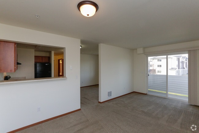 Studio - 600 SF