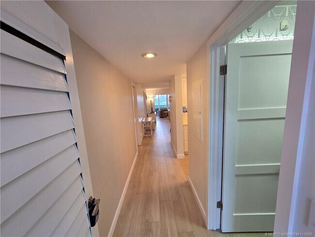 Photo - 484 NE Plantation Rd Unidad 4103