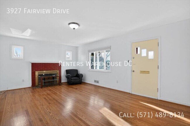 Photo - 3927 Fairview Dr