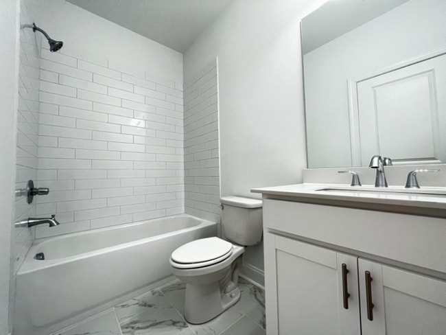Photo - 235 Sims Park Pl.