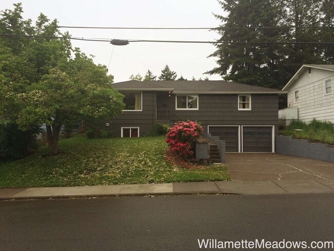 Amazing 4 Bedrooms, 2 Bathrooms, House in ... - Amazing 4 Bedrooms, 2 Bathrooms, House in ...