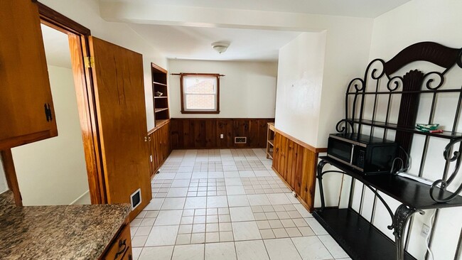 Photo - Ranch Style 4bed/2bath