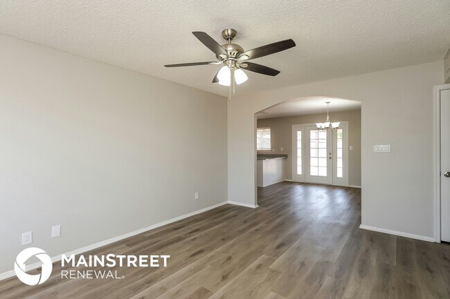 Photo - 2249 E Gable Ave