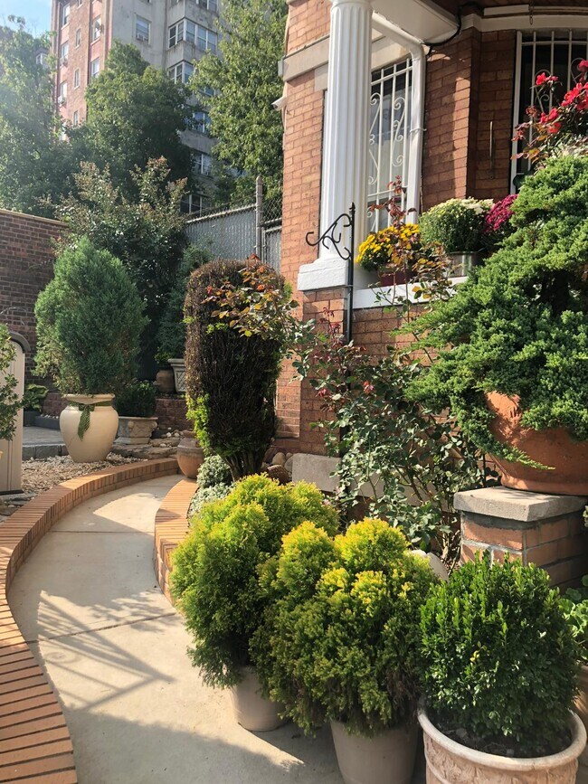 Photo - 129 Sunnyside Ave