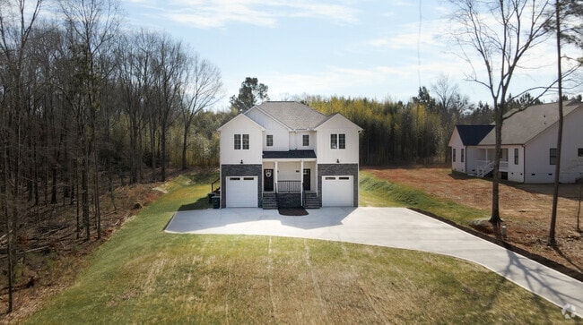 Building Photo - 555 Dallas Rd Rental