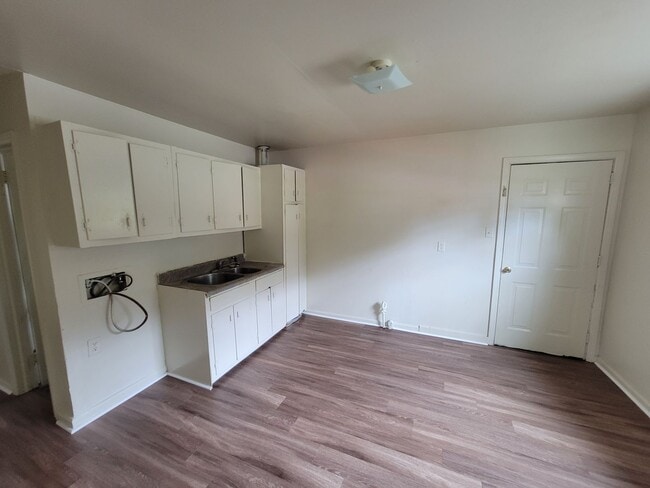 Photo - 2 Bedroom Apartment!