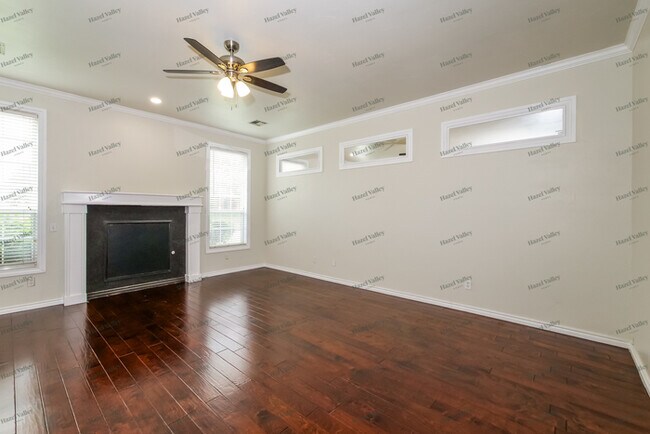 Photo - 14101 Arapaho Rd