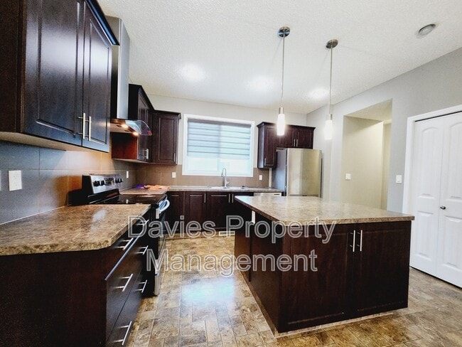 Photo - 1203 McConachie Blvd NW