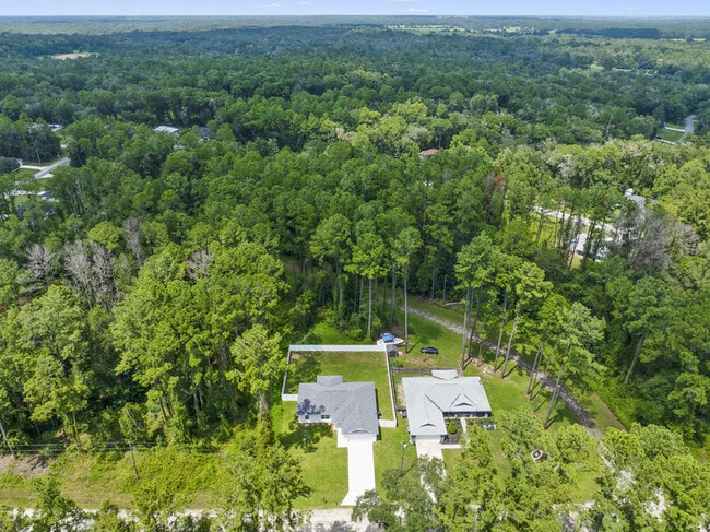 387 E Caldwell Dr